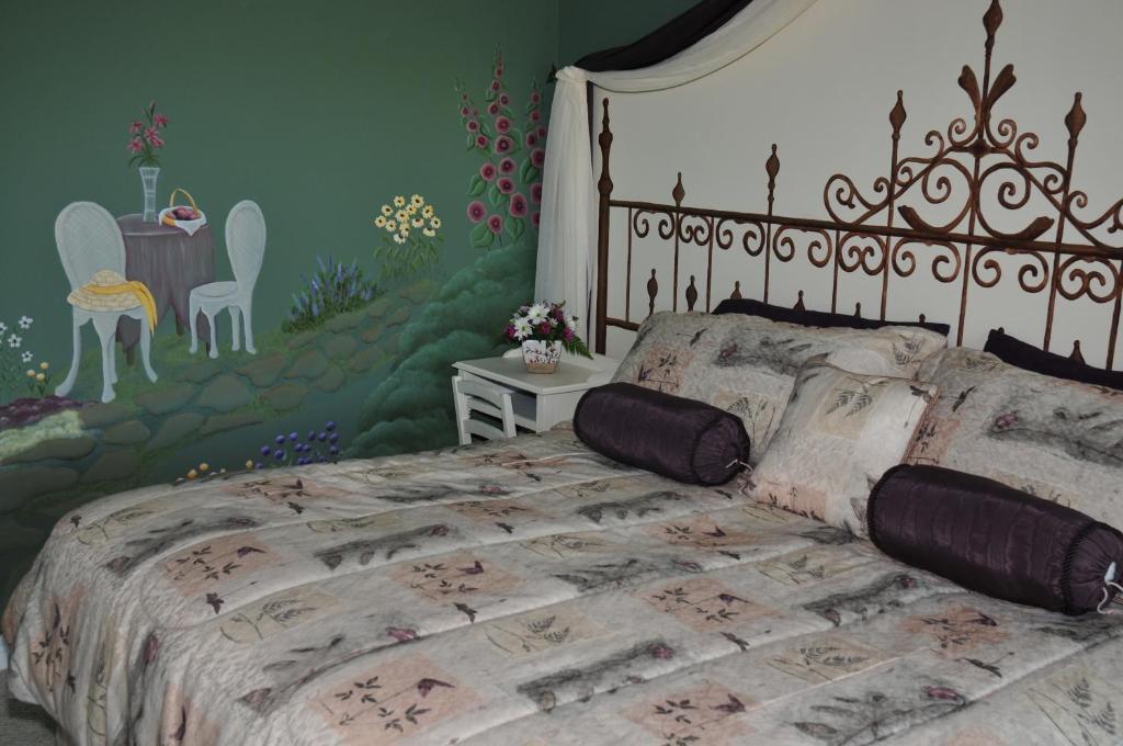 Golden Pathways Retreat B&B Питърбъро Стая снимка